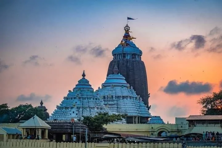 Book Pandit in Puri